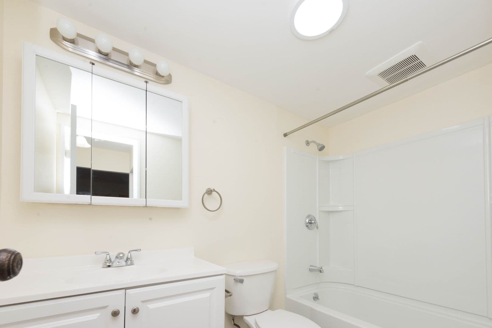 Hamden Apartment: 835-865 Mix Avenue