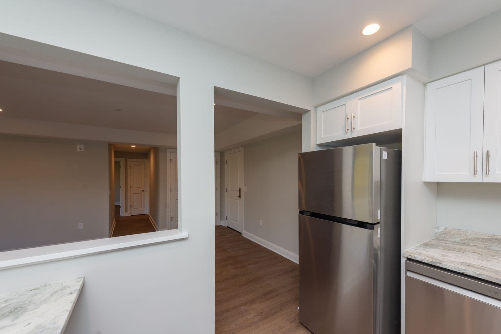 Hamden Apartment: 925 Mix Ave