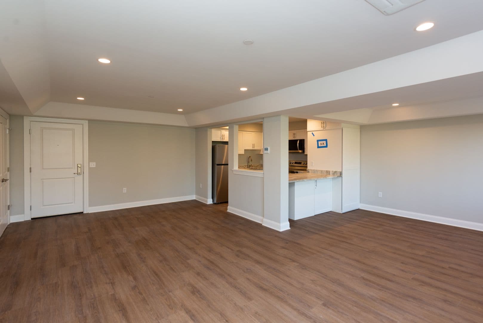 Hamden Apartment: 925 Mix Ave