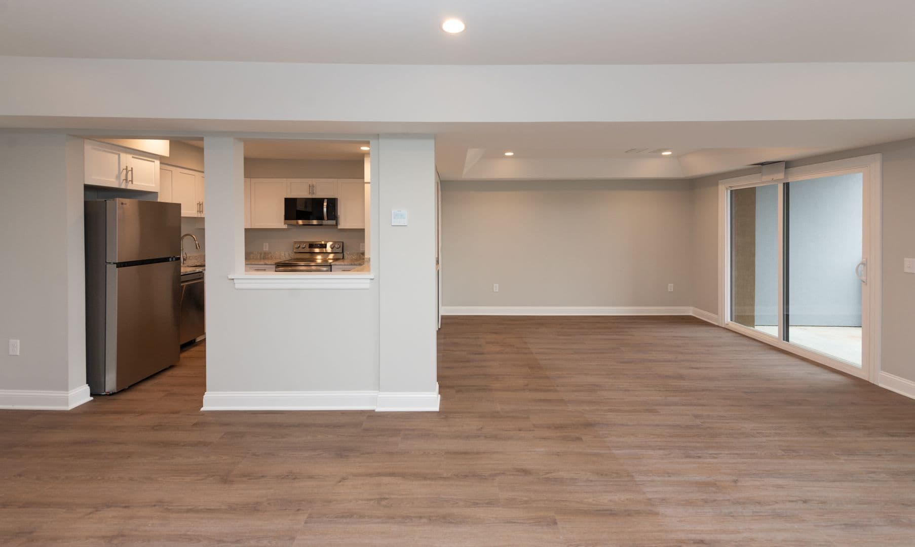 Hamden Apartment: 925 Mix Ave