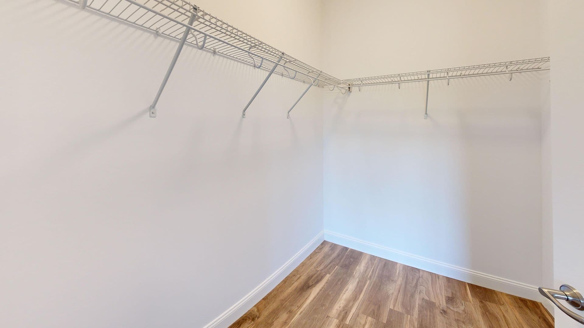Hamden Apartment: 380 Mather St.