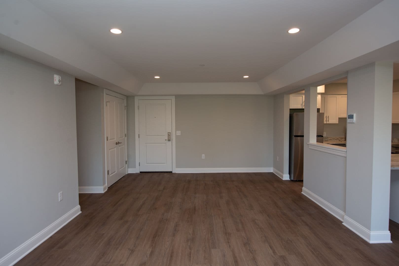 Hamden Apartment: 925 Mix Ave