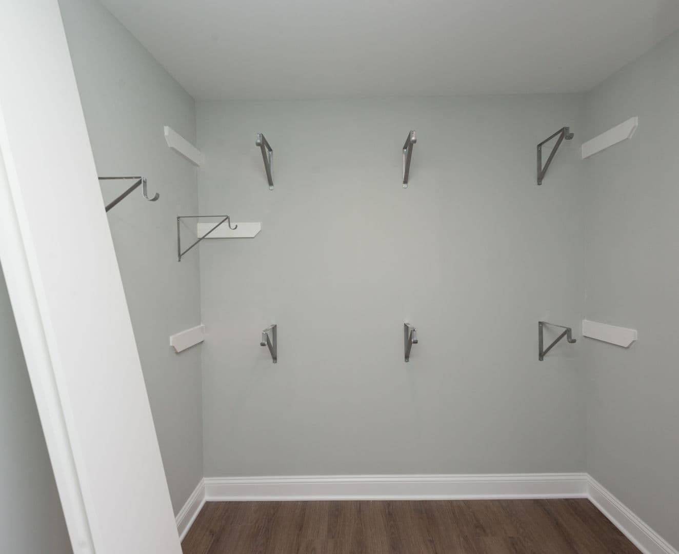 Hamden Apartment: 925 Mix Ave
