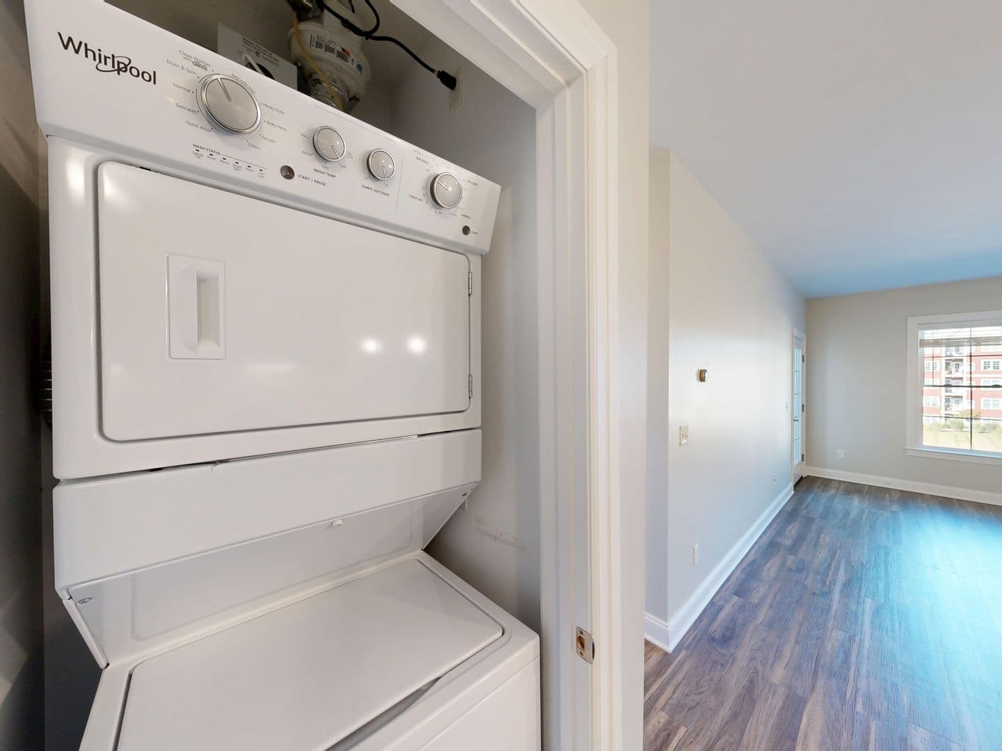 Hamden Apartment: 380 Mather St.