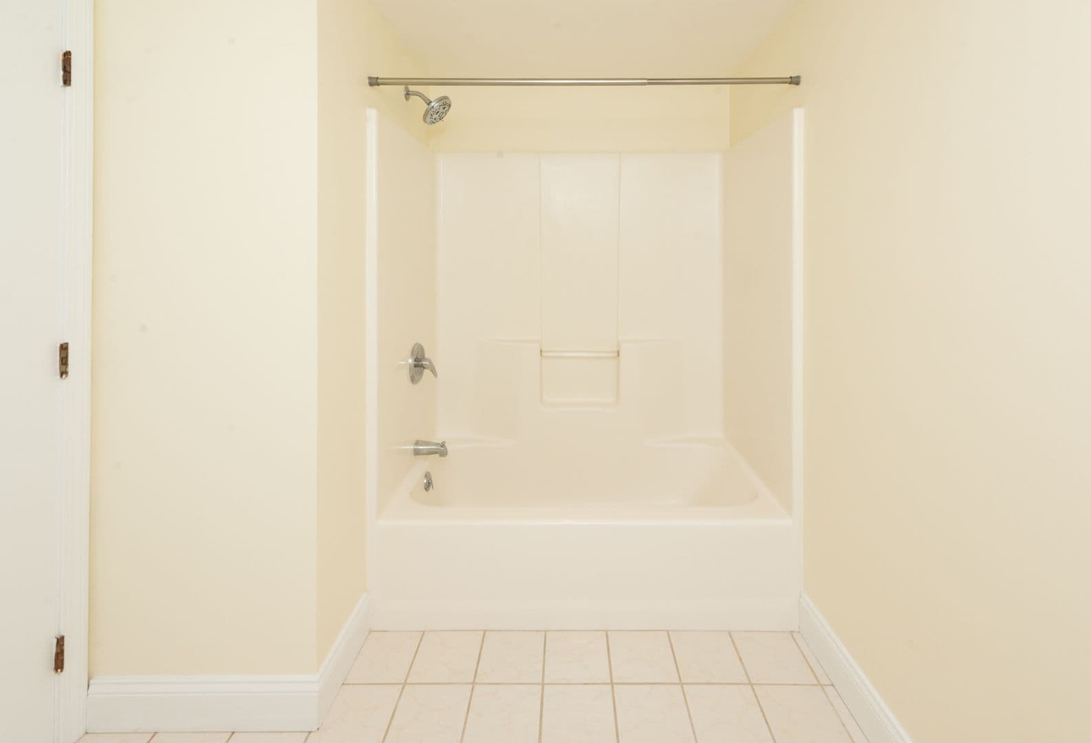 Hamden Apartment: 2405 Whitney Avenue