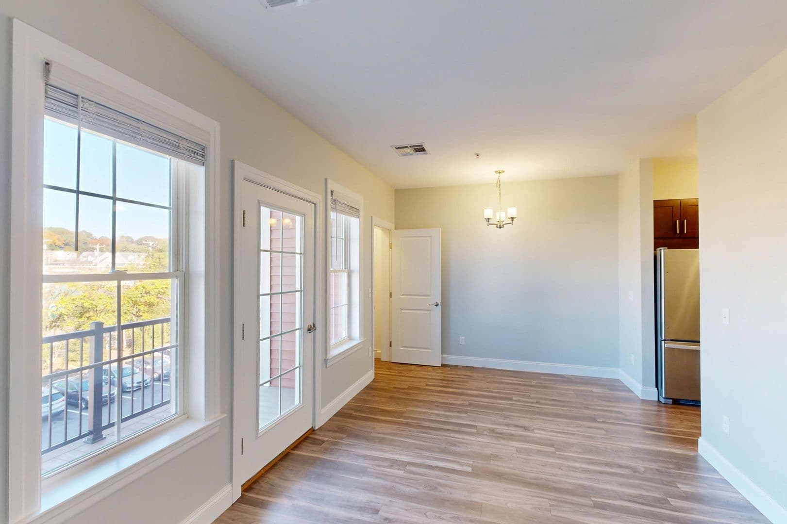 Hamden Apartment: 380 Mather St.