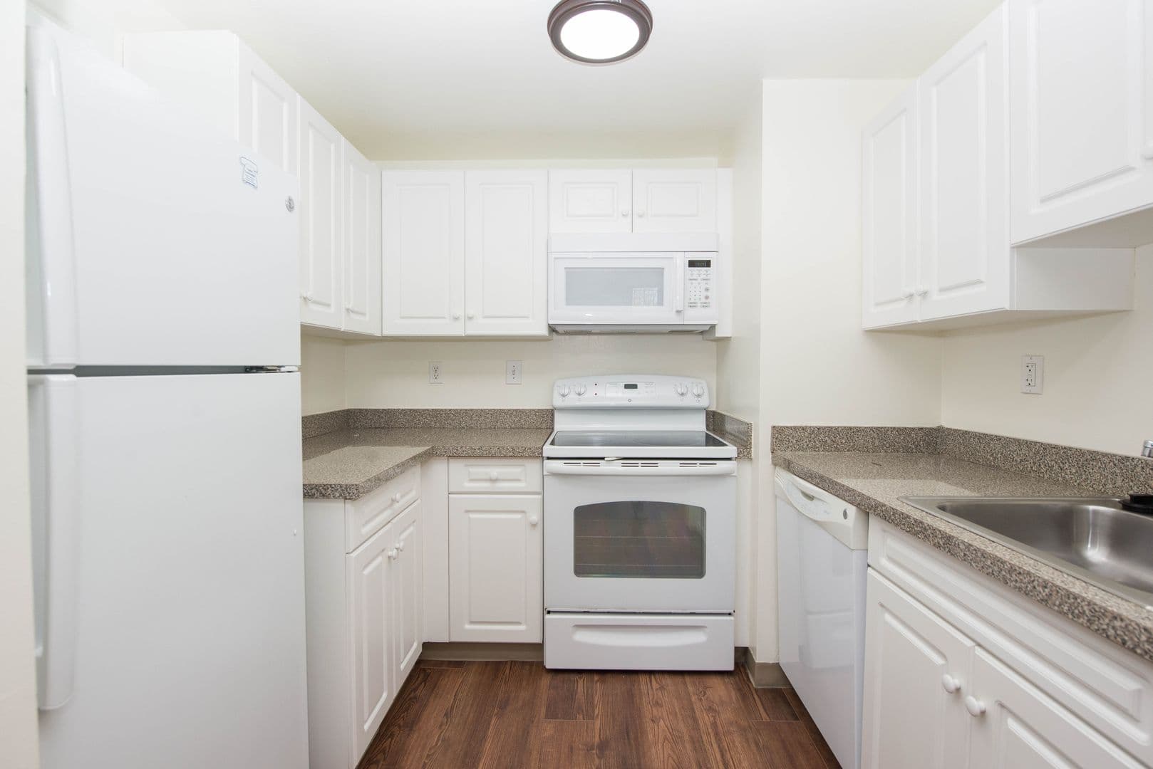 Hamden Apartment: 1199 Whitney Avenue