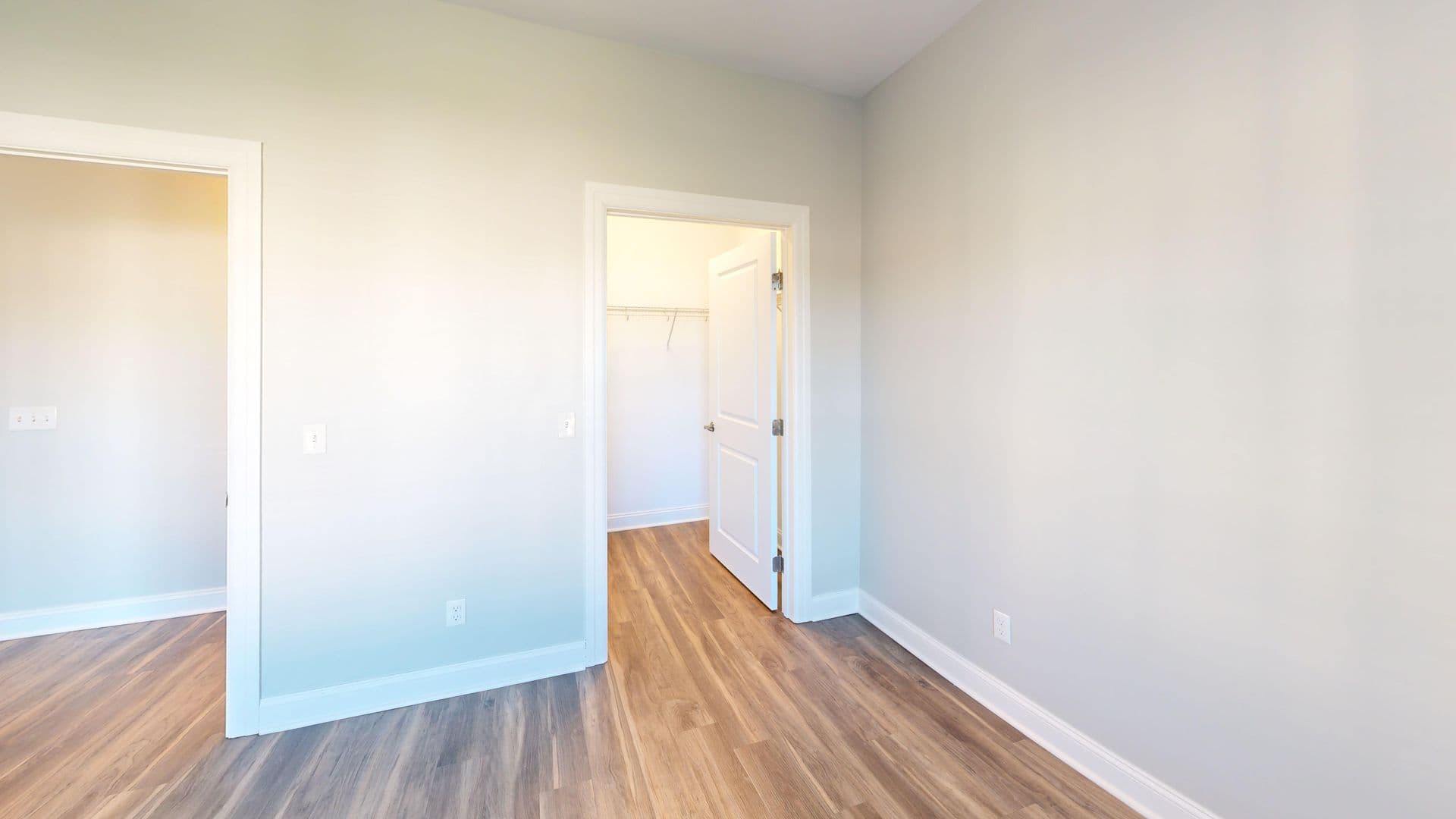 Hamden Apartment: 380 Mather St.
