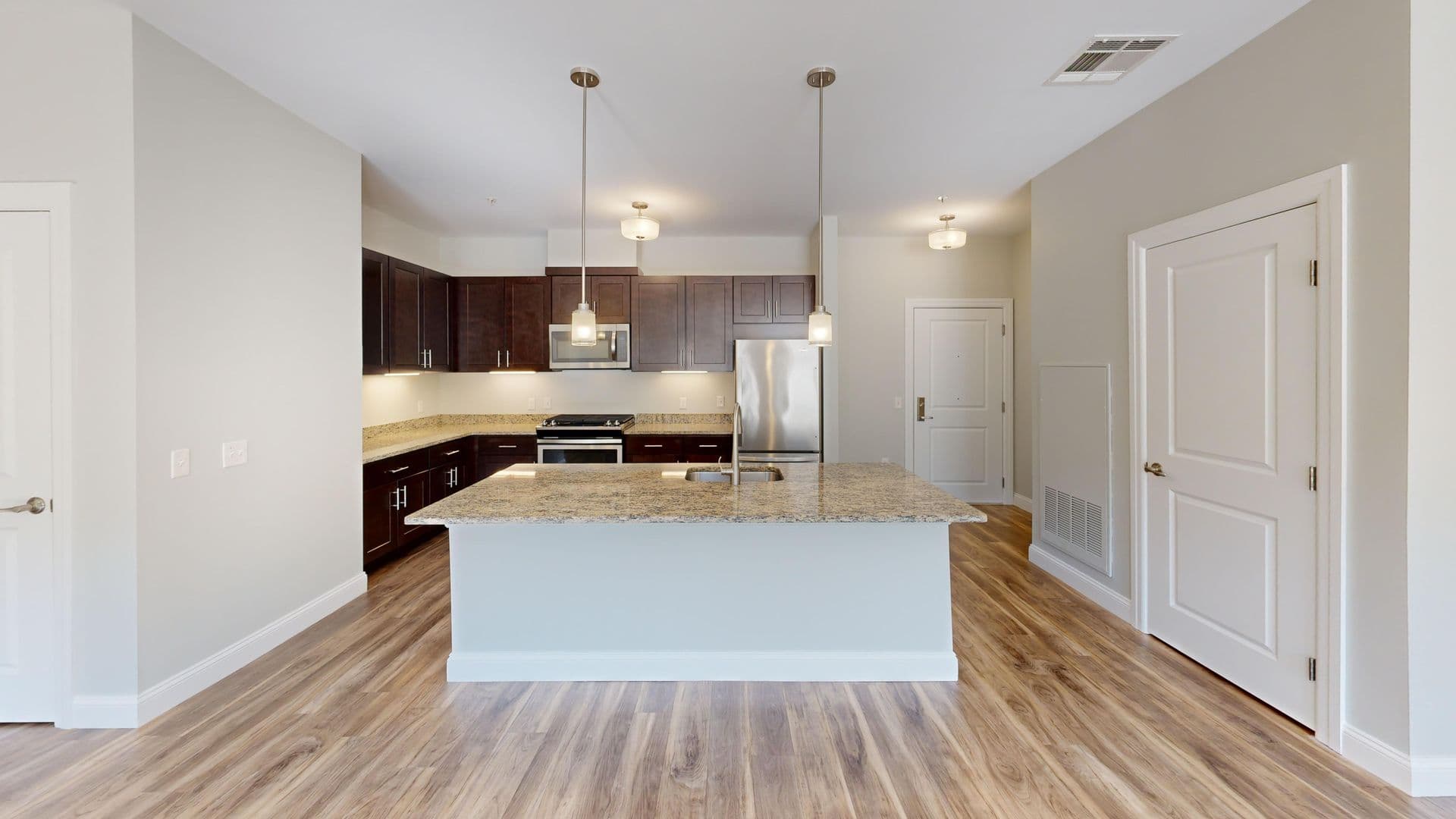 Hamden Apartment: 380 Mather St.