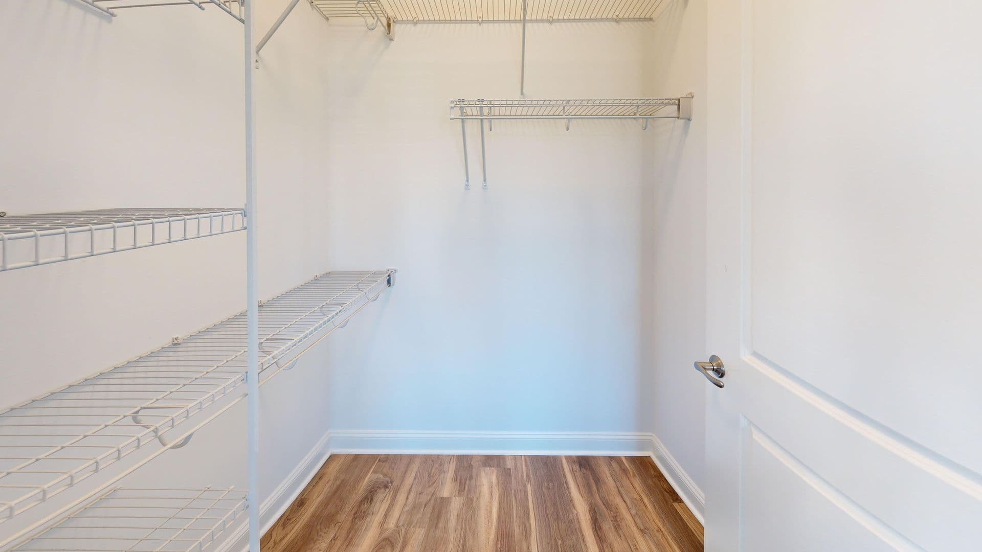 Hamden Apartment: 380 Mather St.