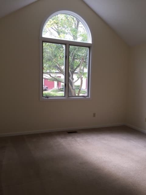 North Haven Apartment: 1298 Hartford Turnpike