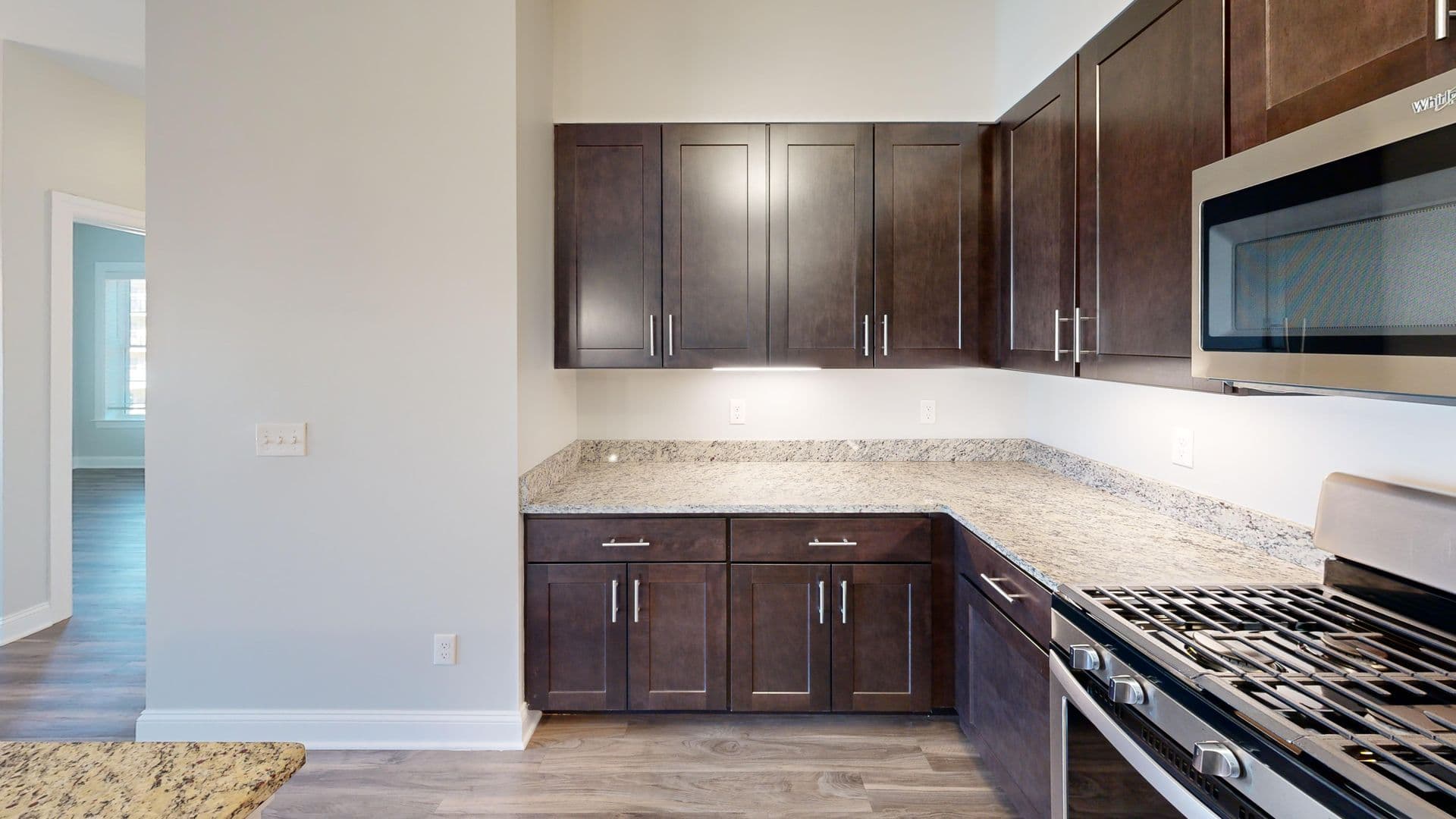 Hamden Apartment: 380 Mather St.