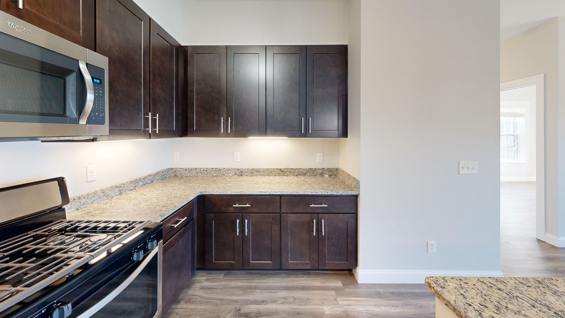 Hamden Apartment: 380 Mather St.