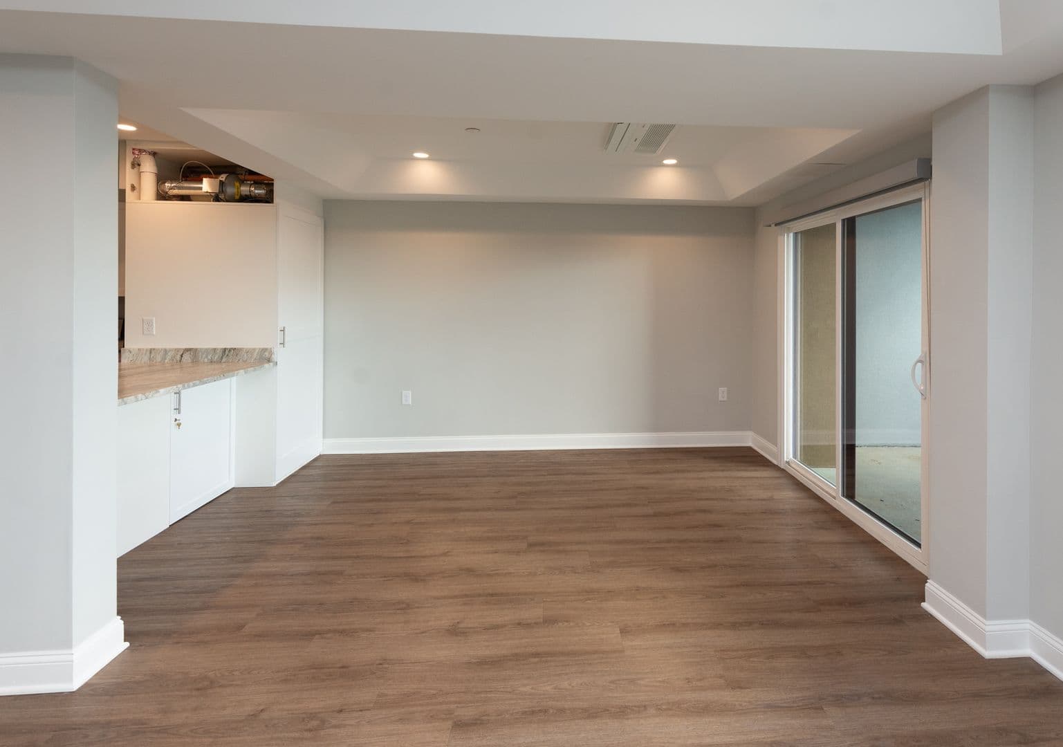 Hamden Apartment: 925 Mix Ave