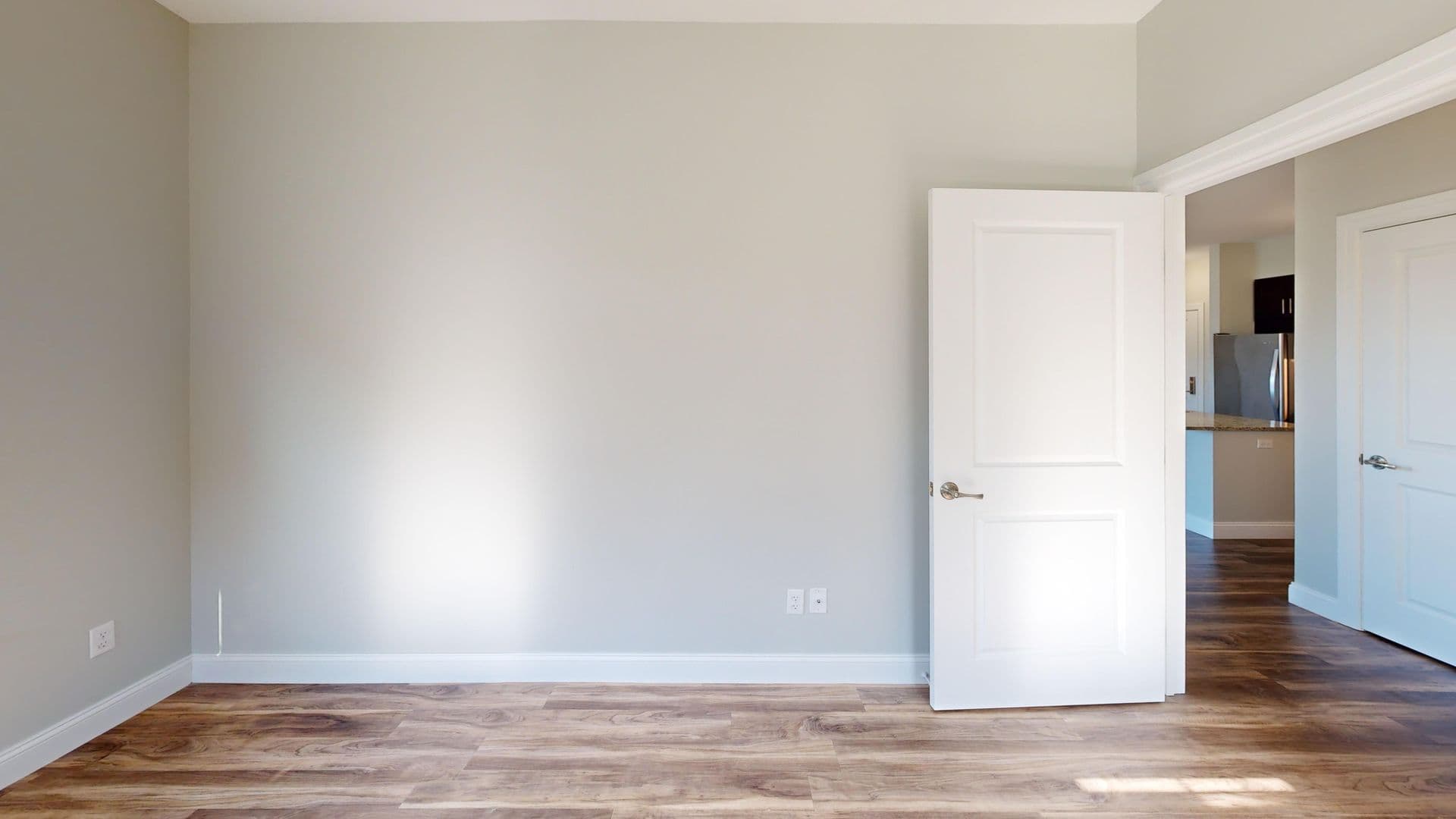 Hamden Apartment: 380 Mather St.