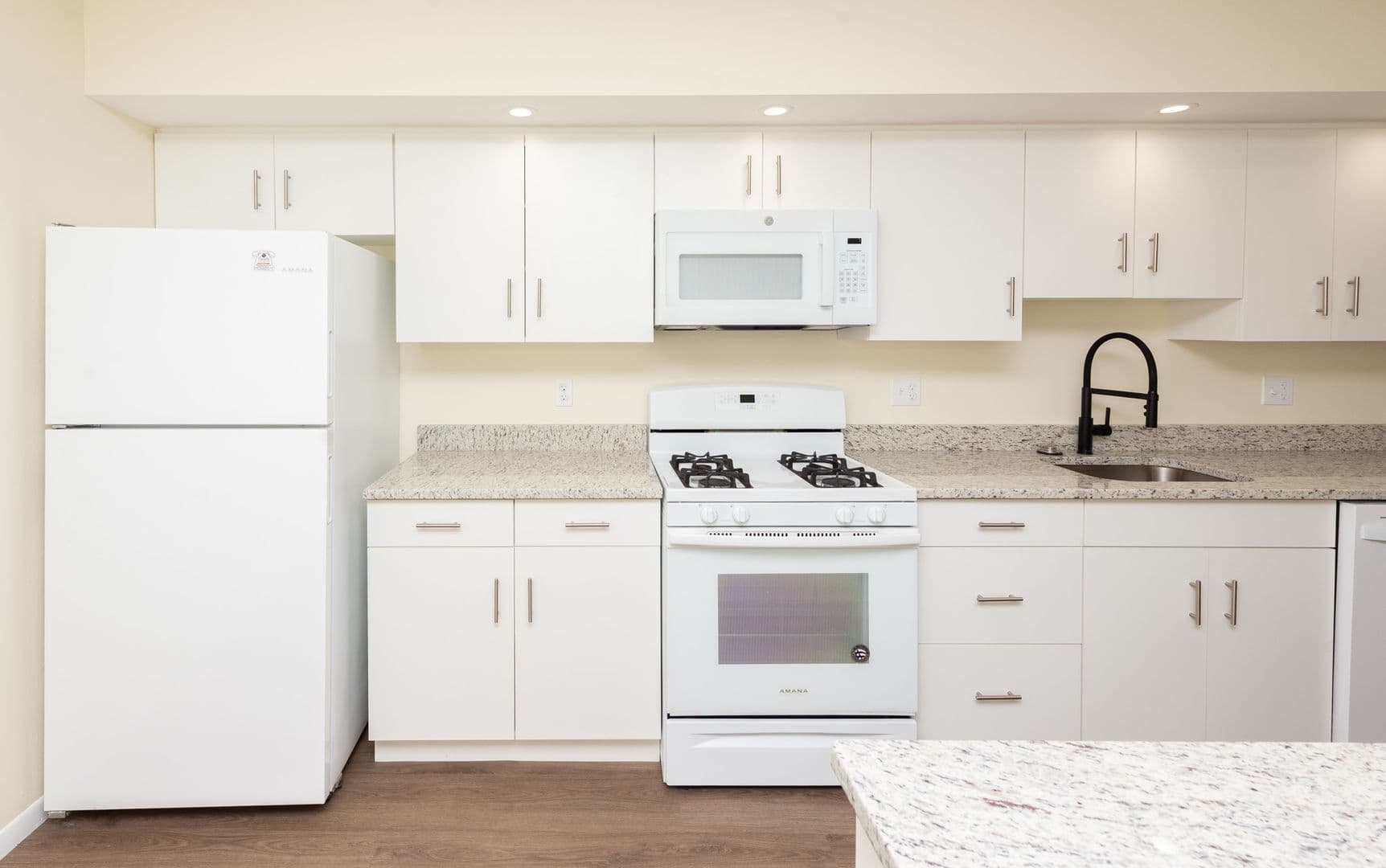 Hamden Apartment: 905 Mix Avenue