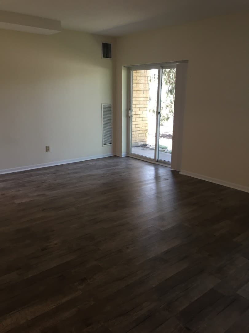 Hamden Apartment: 835-865 Mix Avenue