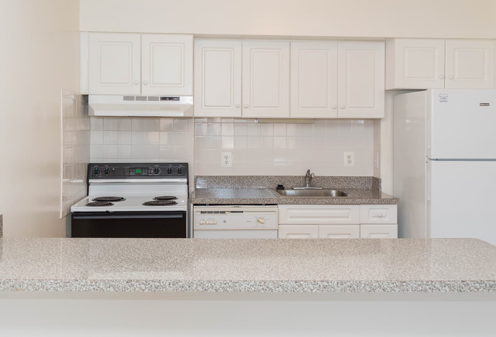 Hamden Apartment: 2405 Whitney Avenue