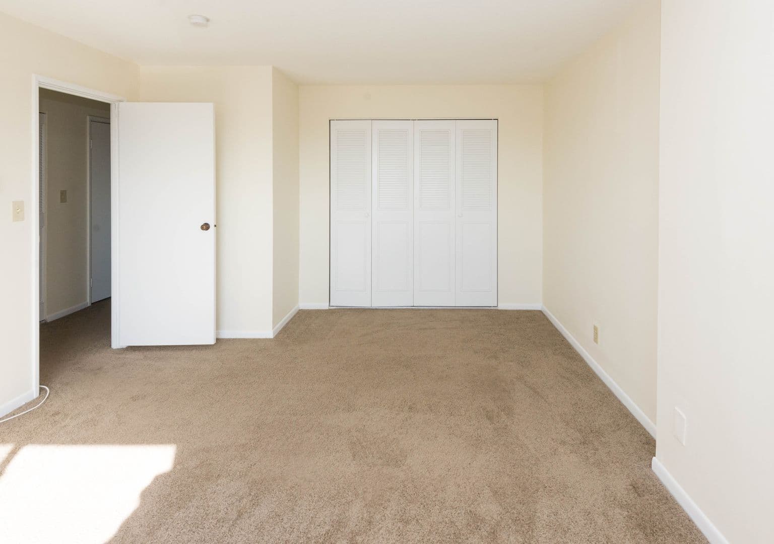 Hamden Apartment: 835-865 Mix Avenue
