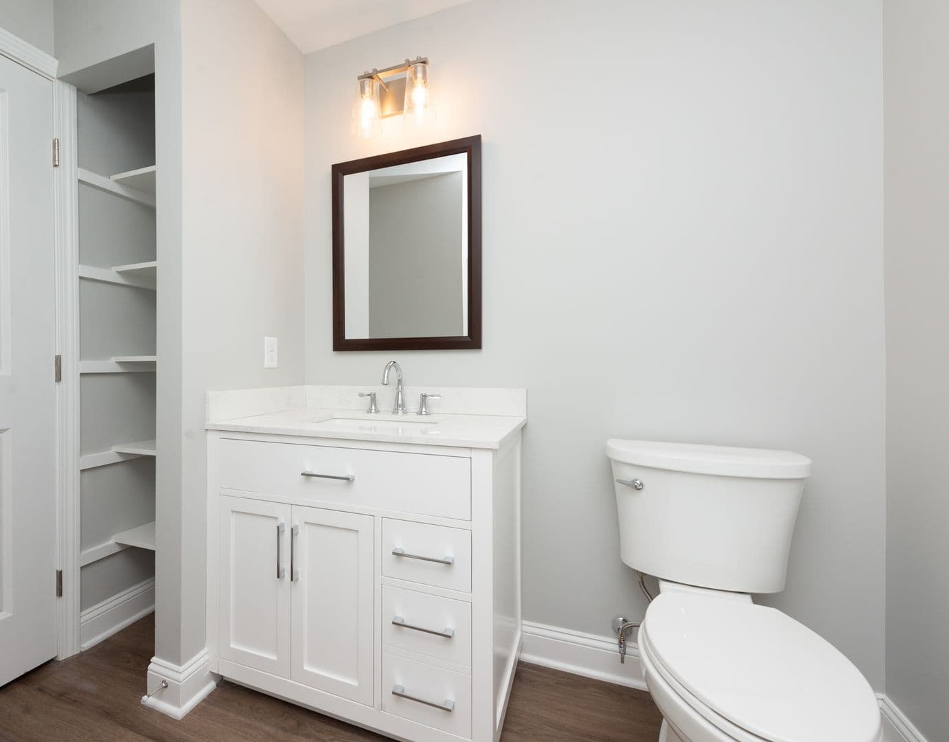 Hamden Apartment: 925 Mix Ave