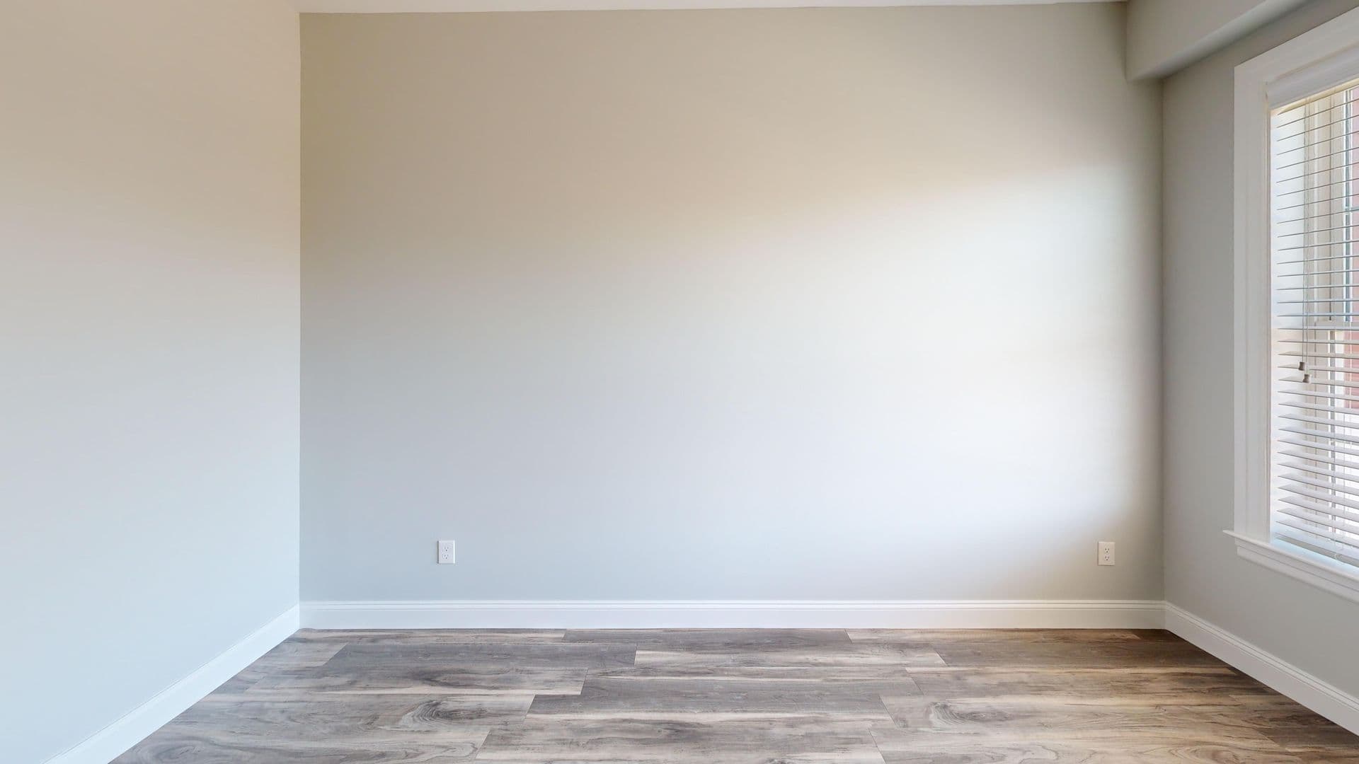 Hamden Apartment: 380 Mather St.
