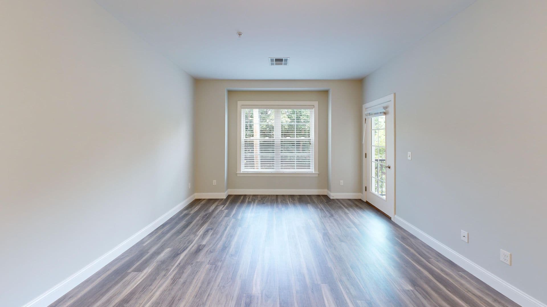 Hamden Apartment: 380 Mather St.