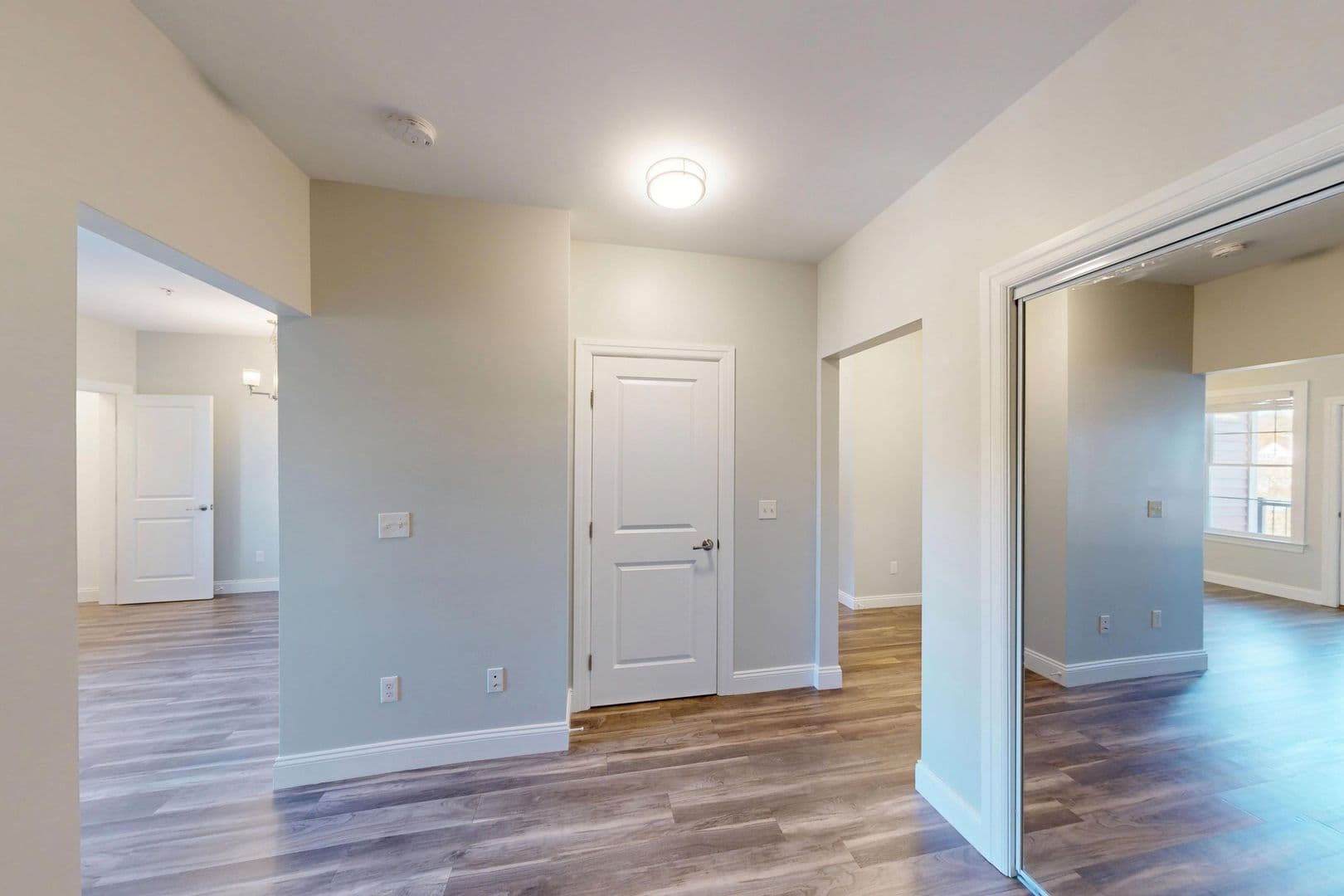 Hamden Apartment: 380 Mather St.