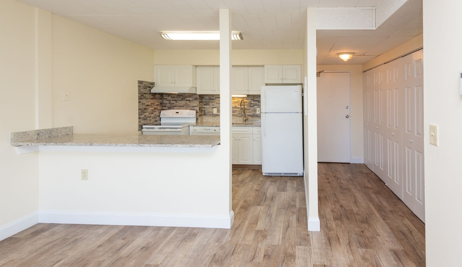 Hamden Apartment: 2405 Whitney Avenue