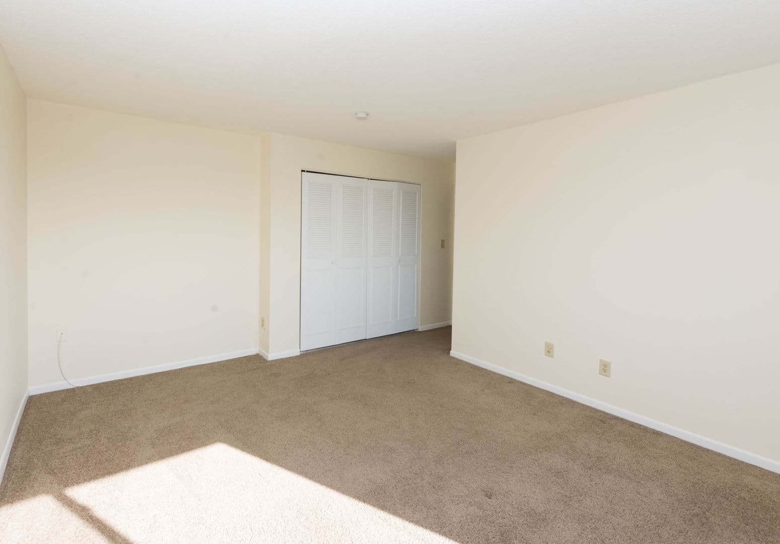 Hamden Apartment: 835-865 Mix Avenue