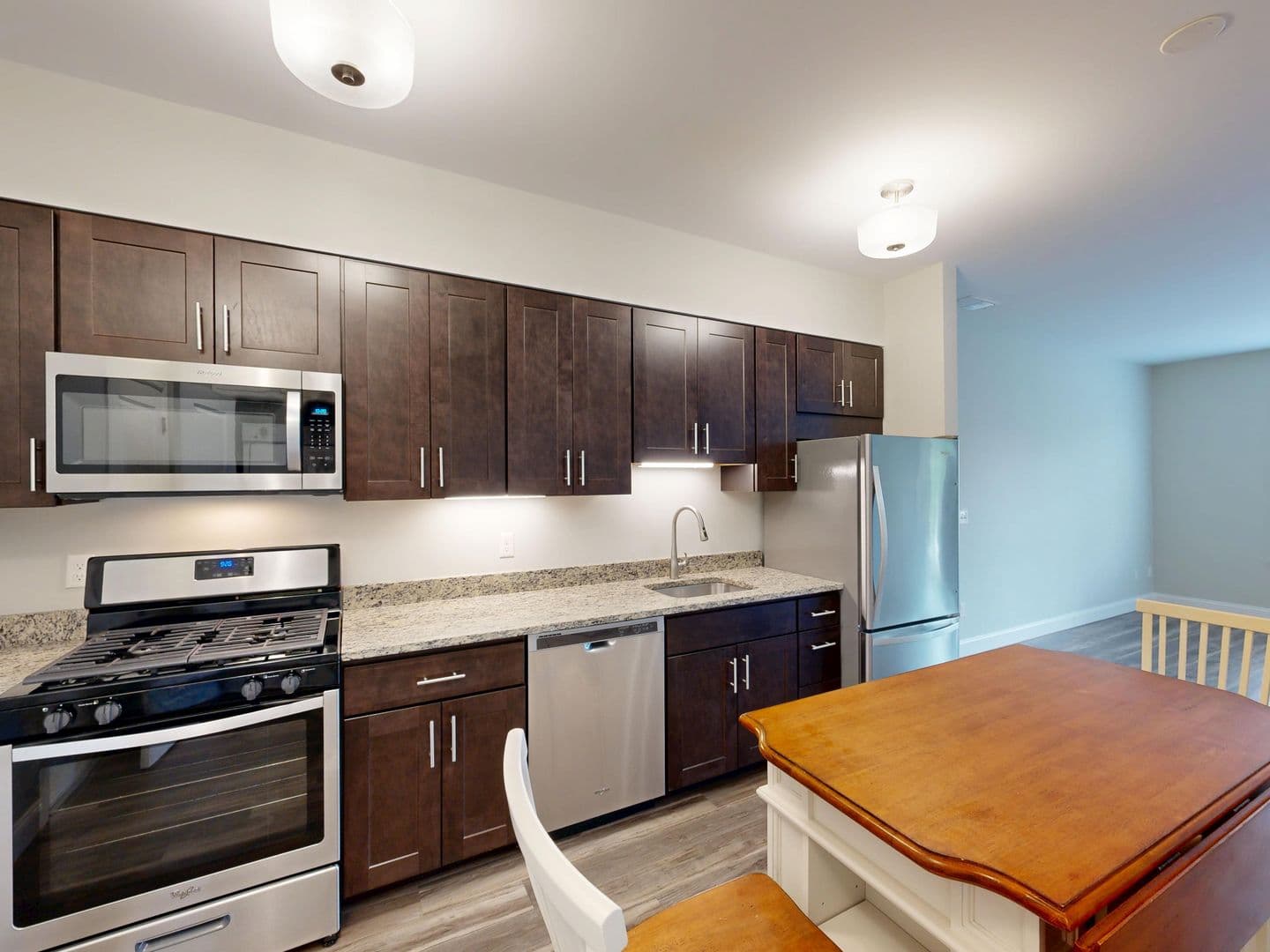 Hamden Apartment: 380 Mather St.