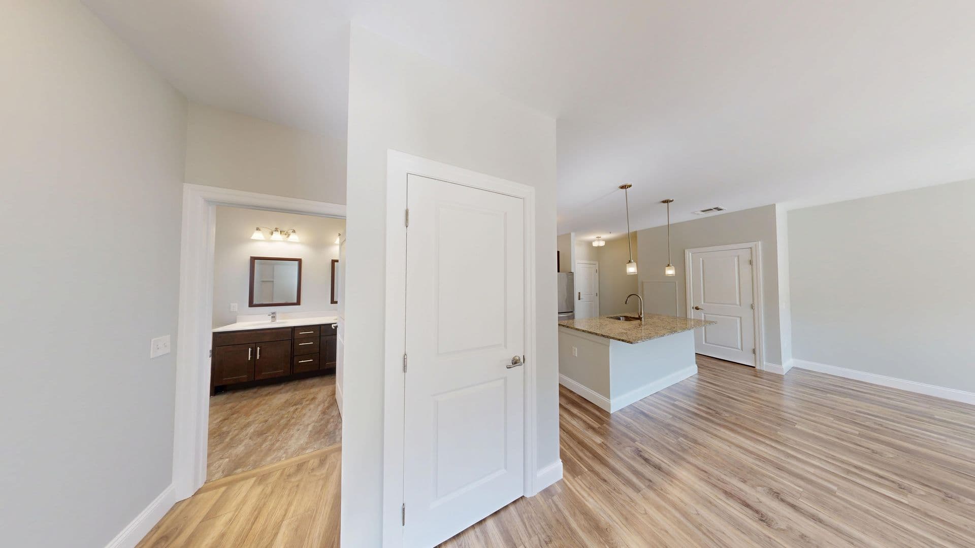 Hamden Apartment: 380 Mather St.
