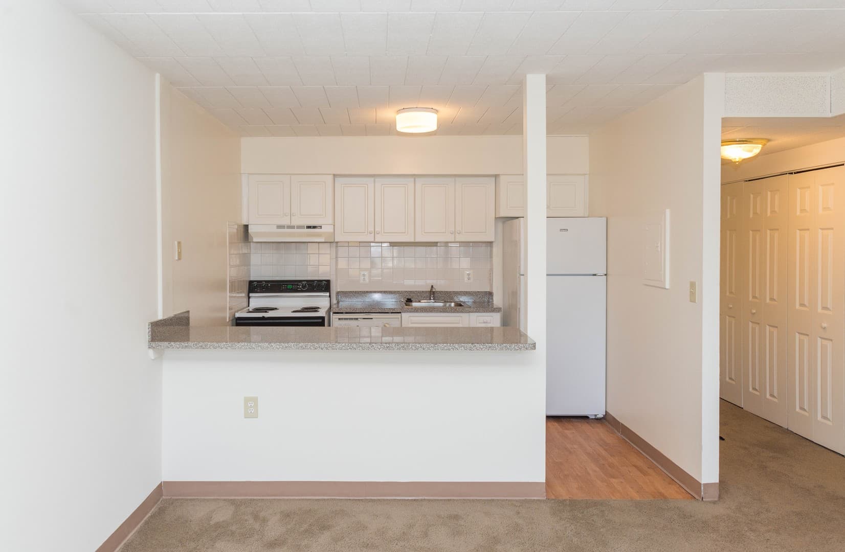 Hamden Apartment: 2405 Whitney Avenue