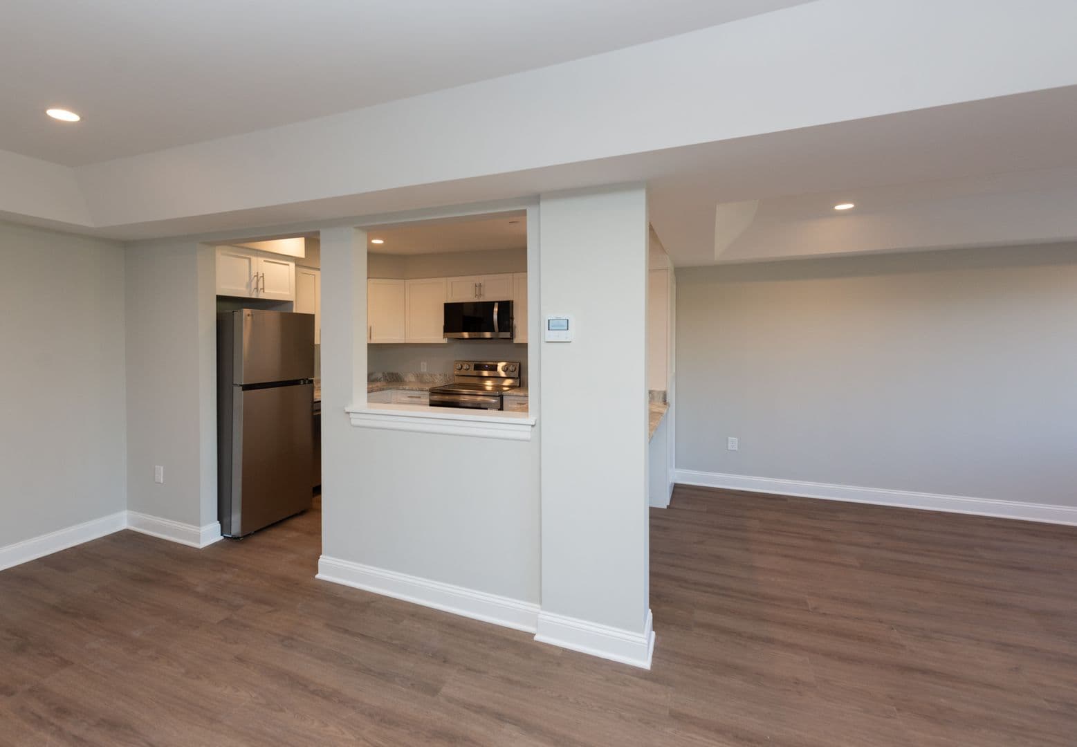 Hamden Apartment: 925 Mix Ave