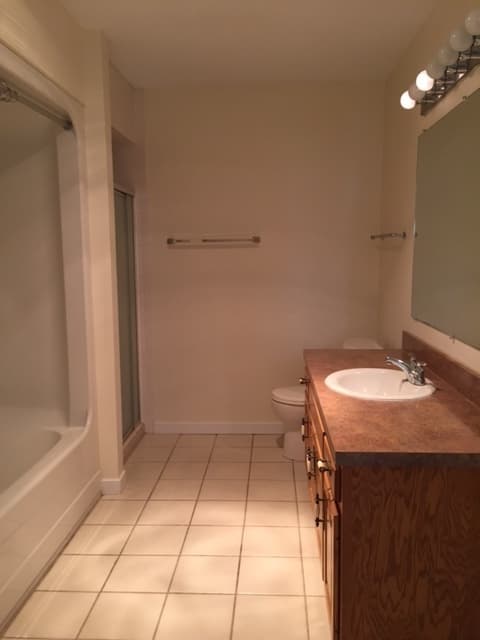 North Haven Apartment: 1298 Hartford Turnpike