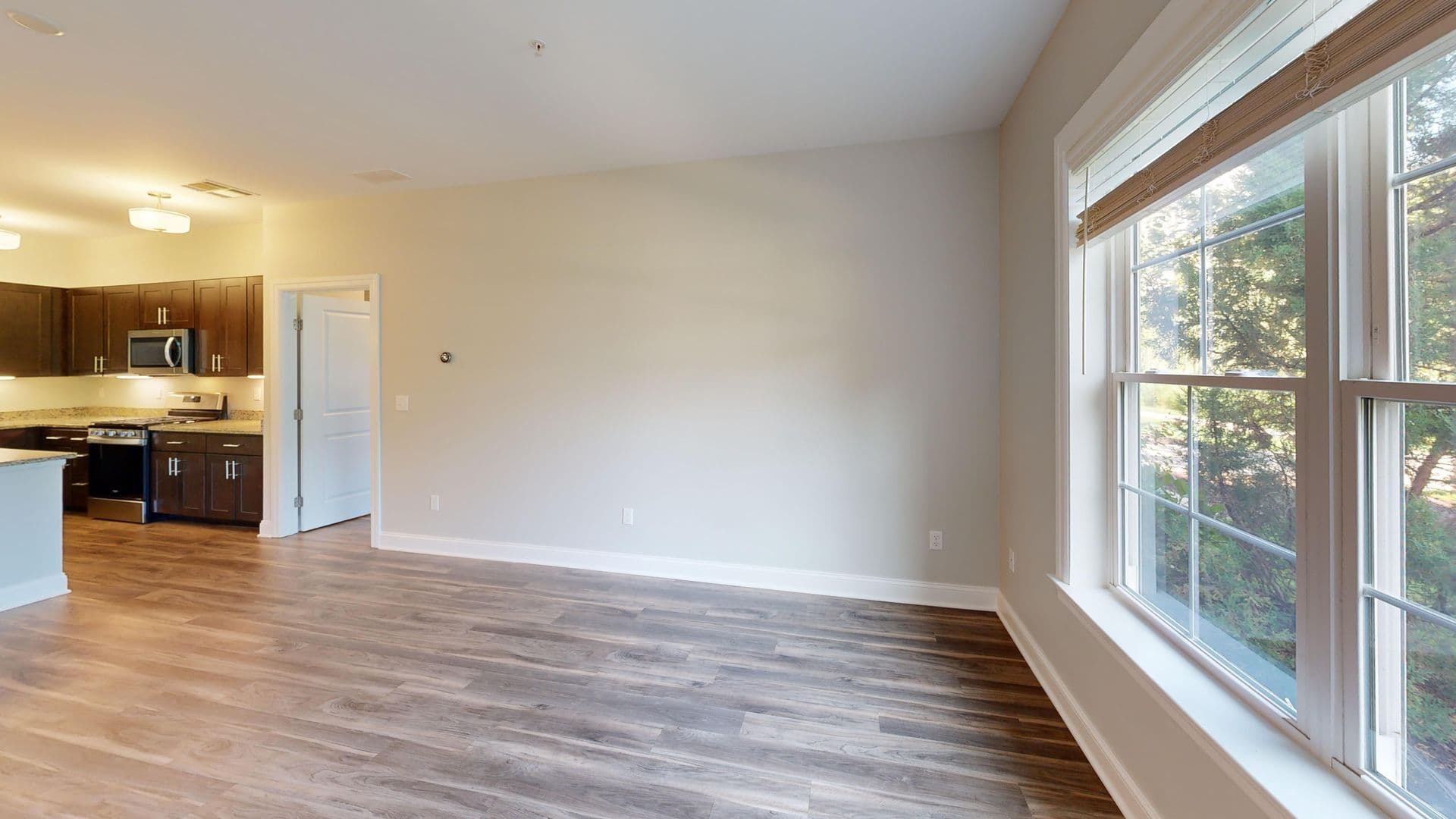Hamden Apartment: 380 Mather St.