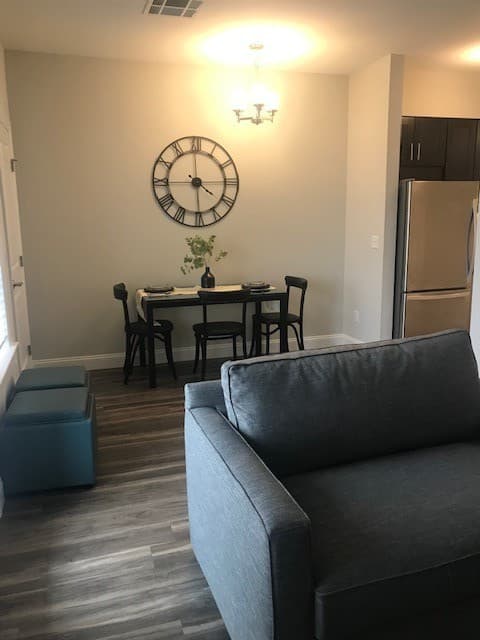 Hamden Apartment: 380 Mather St.