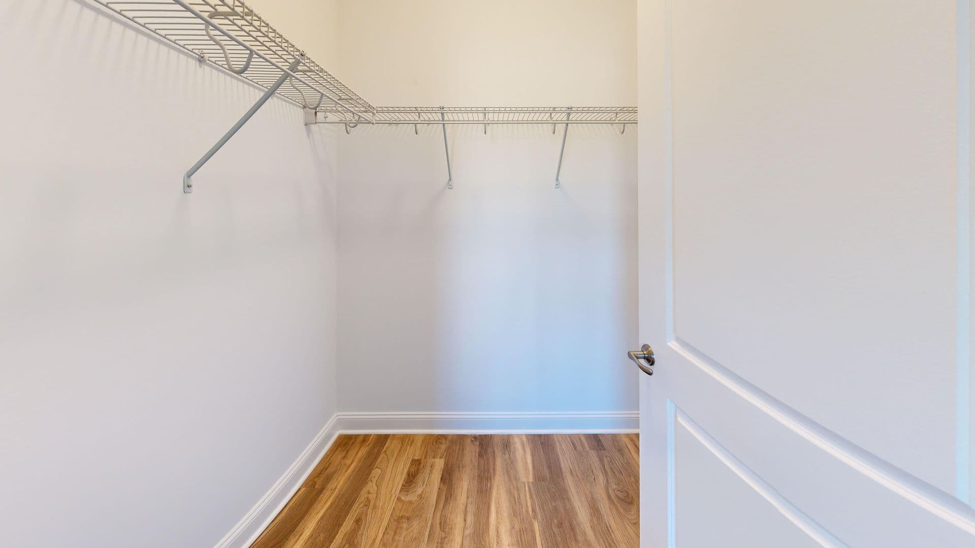 Hamden Apartment: 380 Mather St.