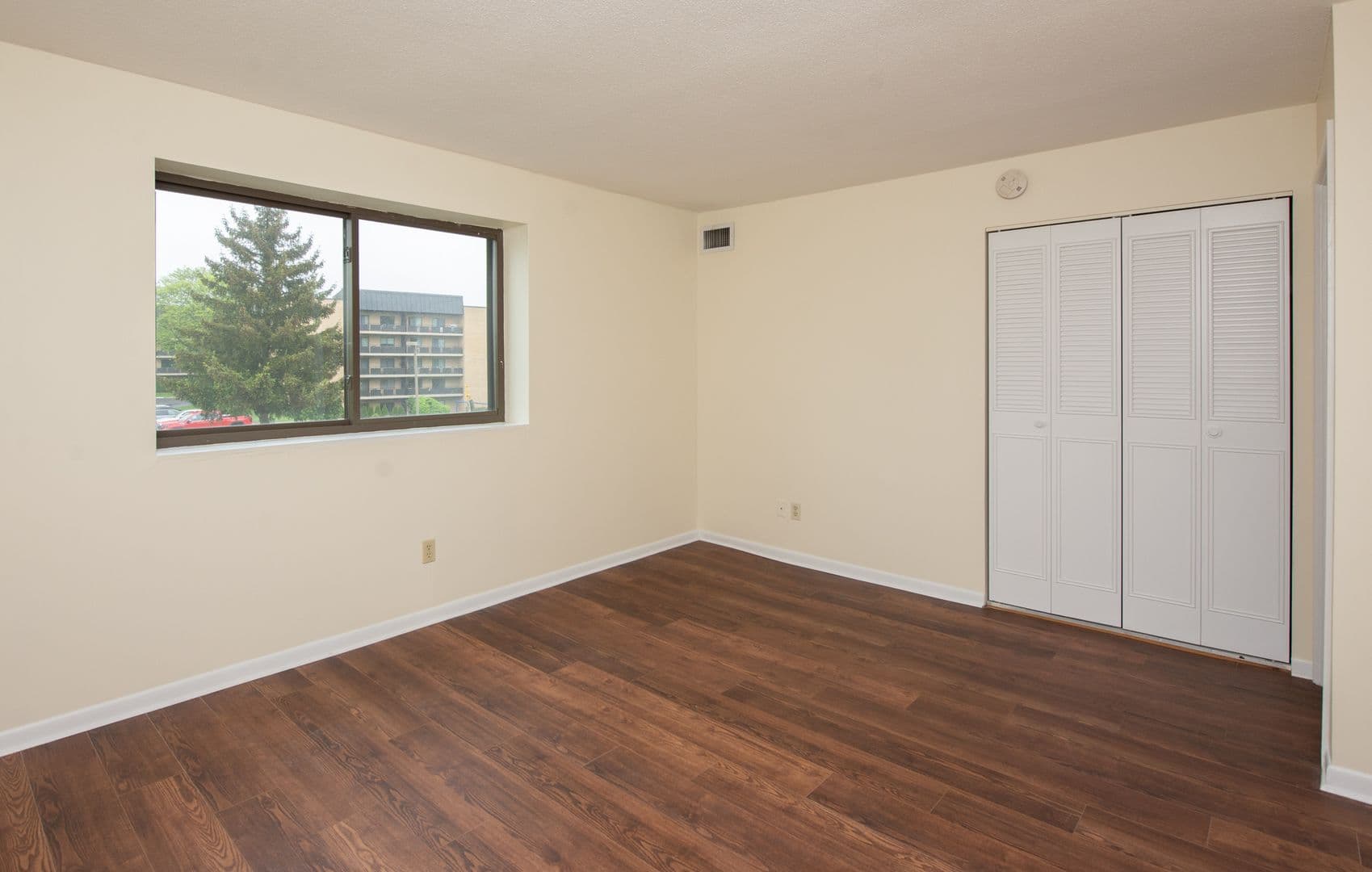 Hamden Apartment: 835-865 Mix Avenue