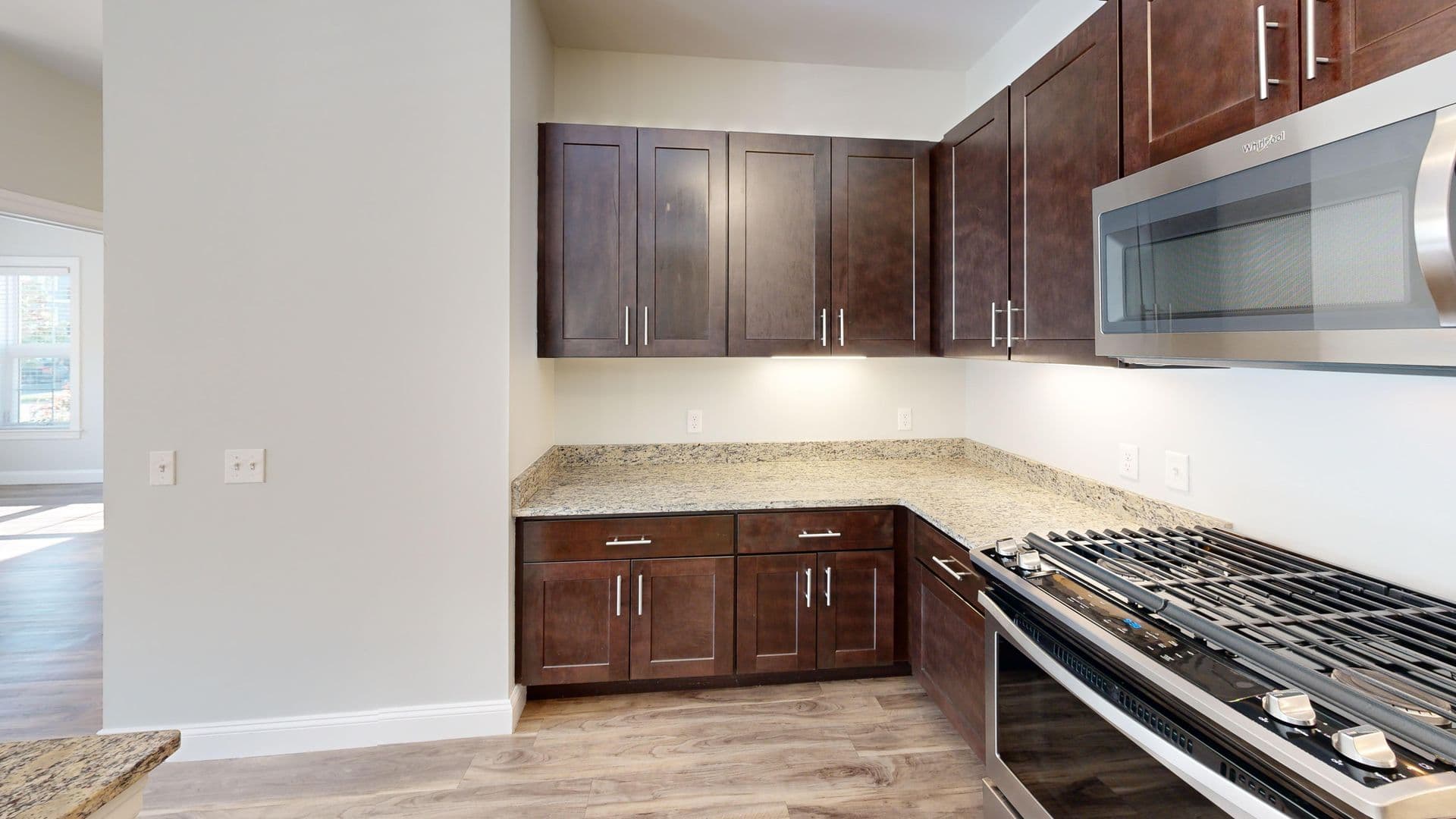 Hamden Apartment: 380 Mather St.