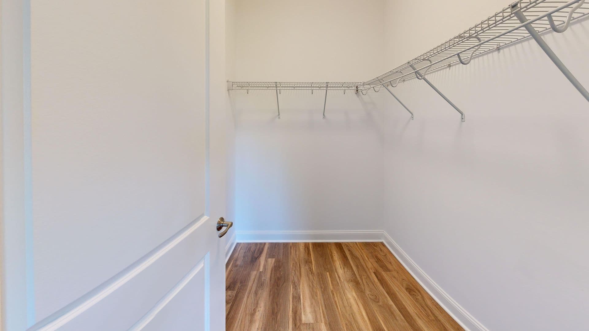 Hamden Apartment: 380 Mather St.