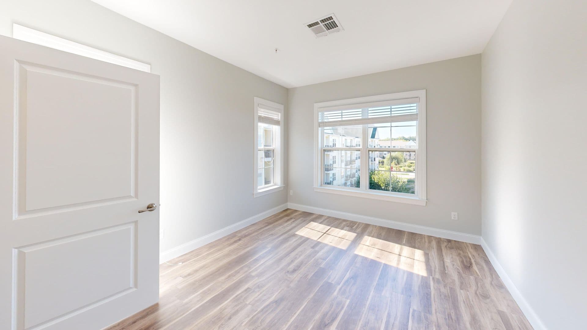 Hamden Apartment: 380 Mather St.