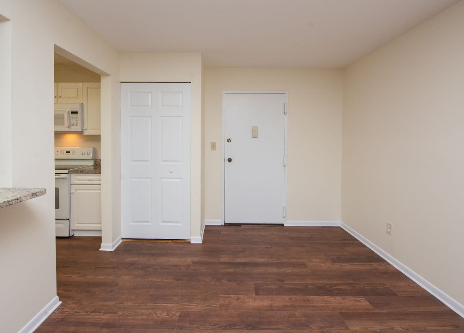 Hamden Apartment: 835-865 Mix Avenue