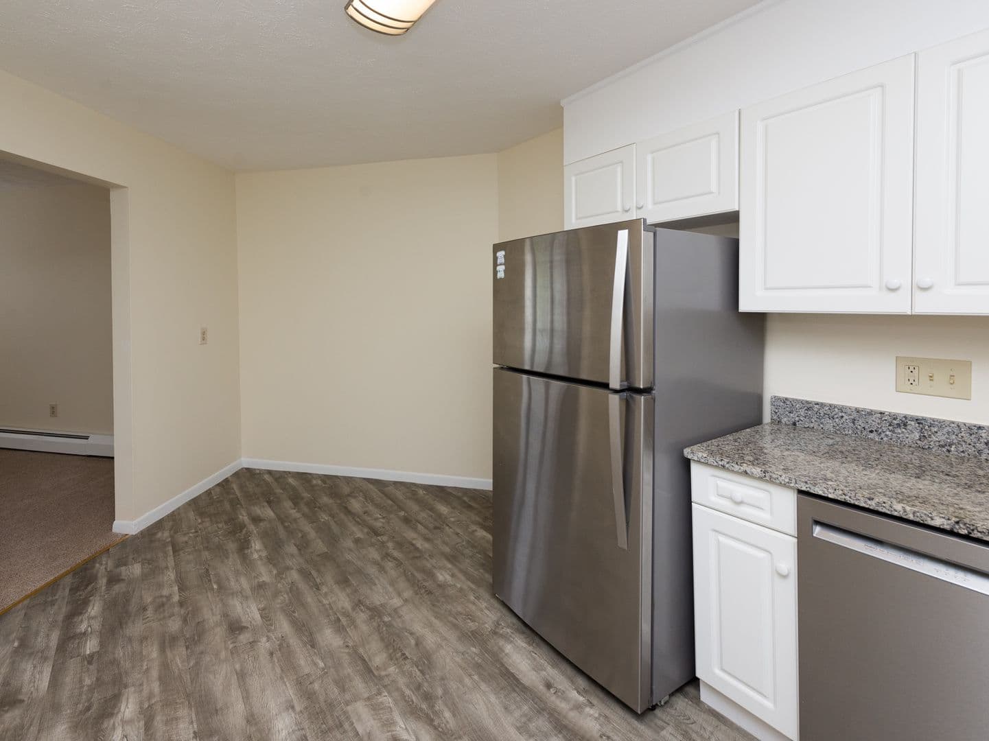 Hamden Apartment: 905 Mix Avenue