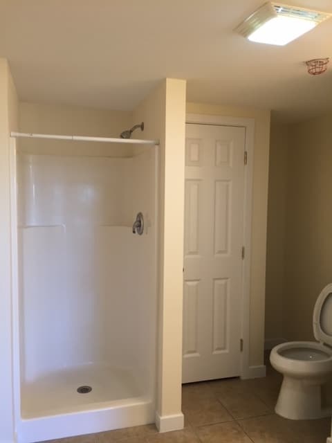 Hamden Apartment: 2 Skiff Street