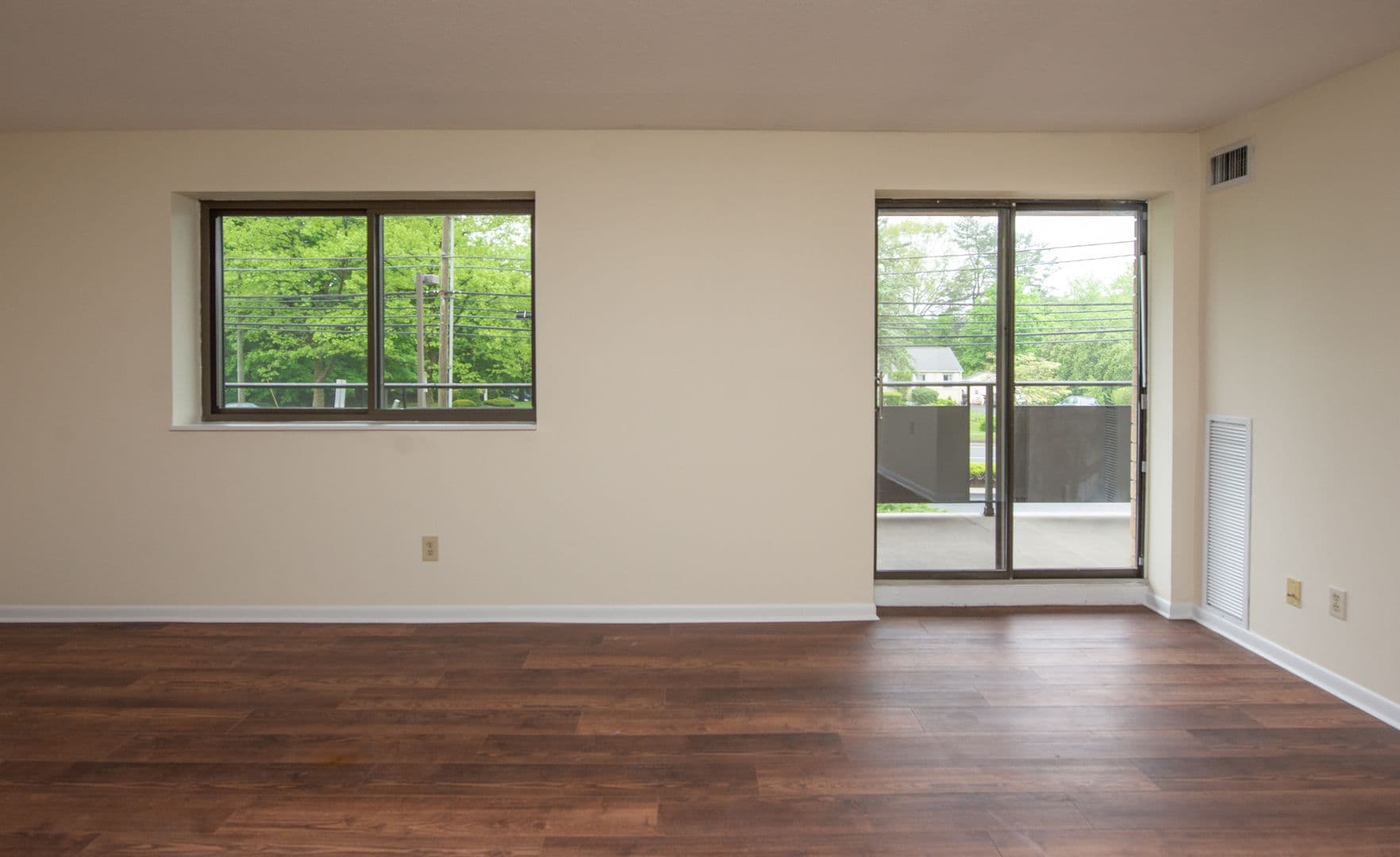 Hamden Apartment: 835-865 Mix Avenue