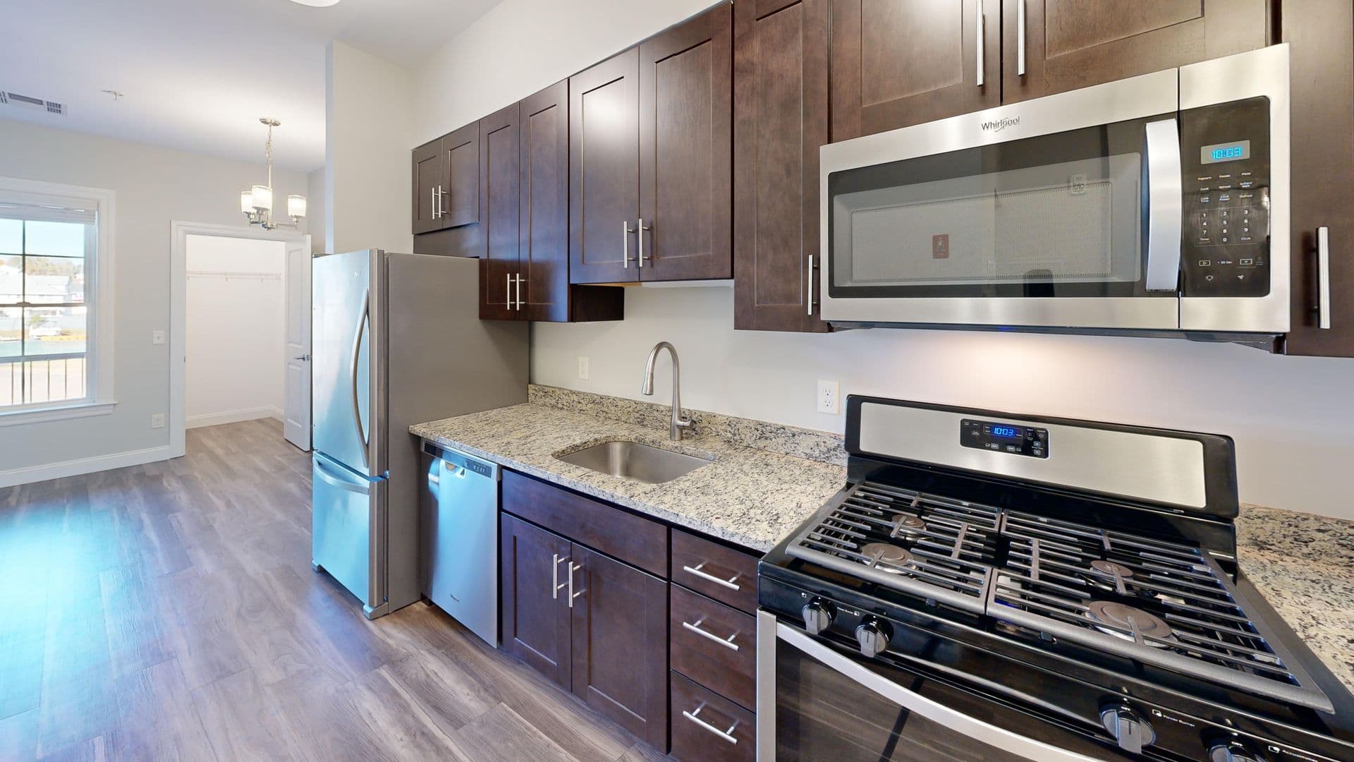 Hamden Apartment: 380 Mather St.