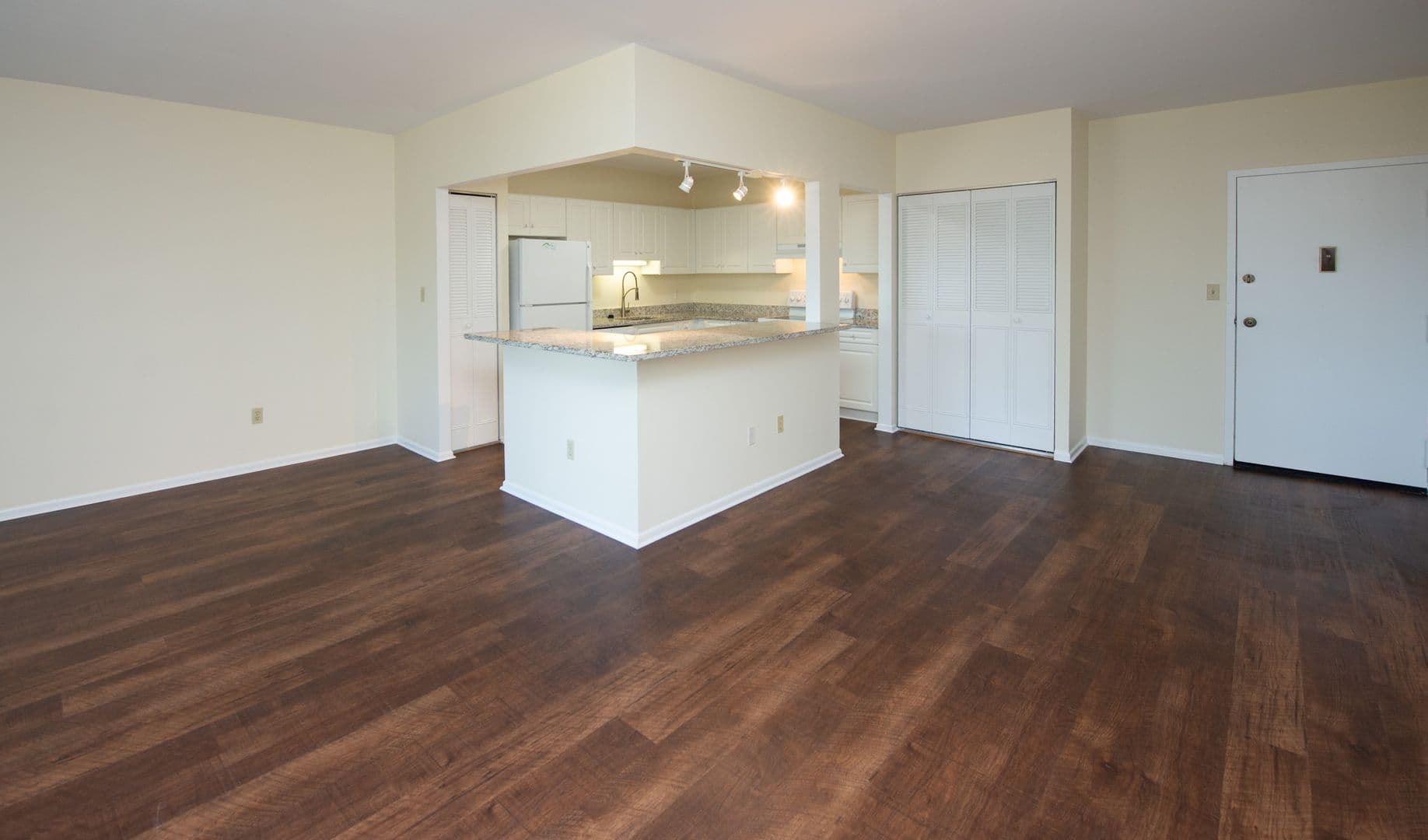 Hamden Apartment: 835-865 Mix Avenue