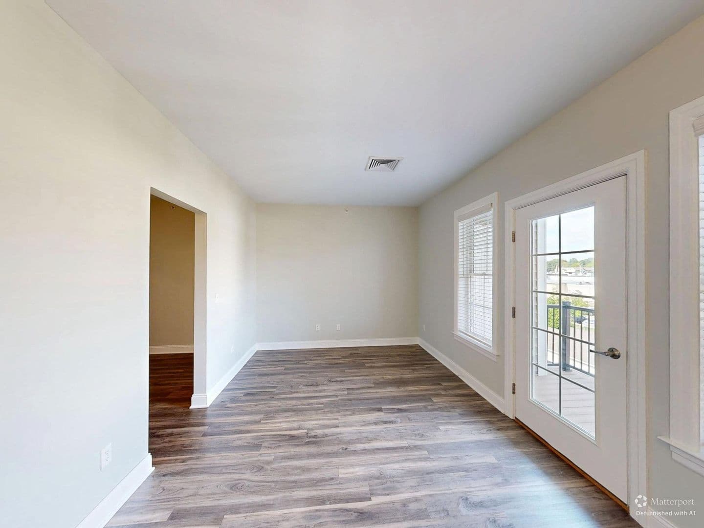 Hamden Apartment: 380 Mather St.