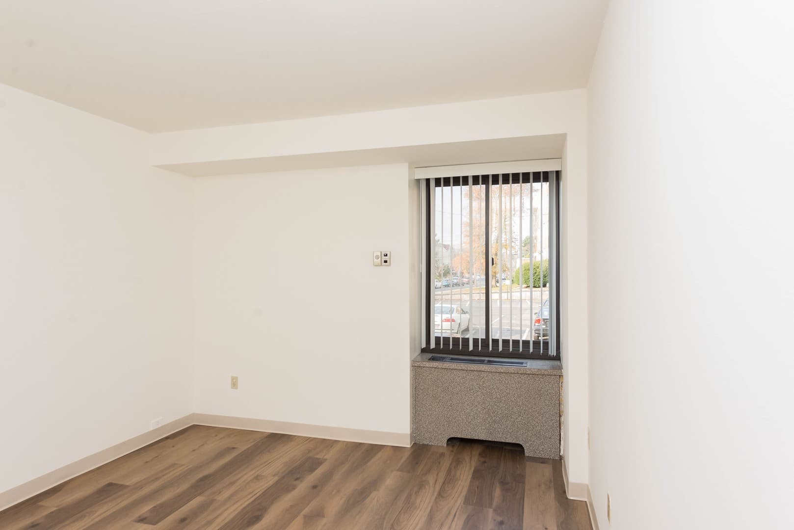 Hamden Apartment: 1199 Whitney Avenue