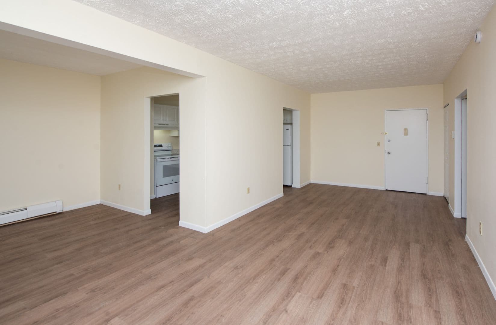 Hamden Apartment: 905 Mix Avenue
